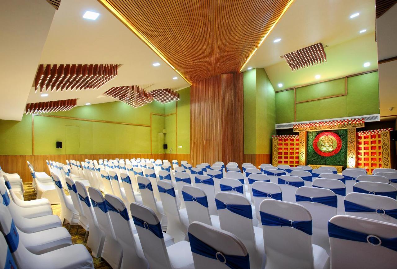 Harivaram Yuga Guruvayur Exterior photo